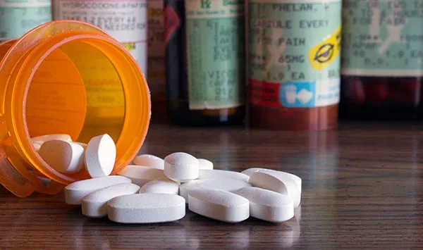 Cover for Dental Pain: Are Opioids Really the Best Option?